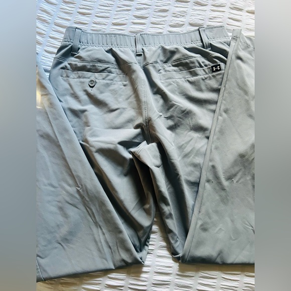 Under Armour Men's Light Gray Pants - Picture 5 of 6